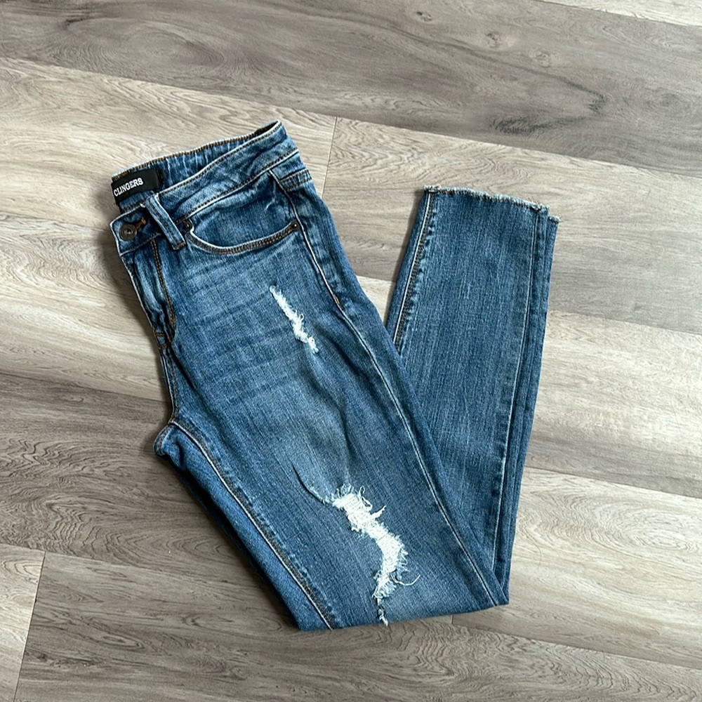 Clingers Distressed Raw Hem Ankle Jeans Size 3